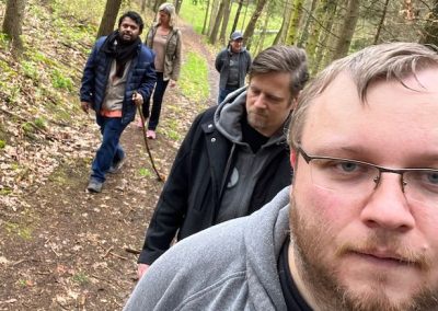 clever+zöger Teamwanderung voll motiviert auch mit unbeständigem Wetter